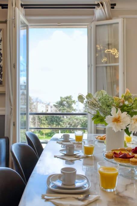 Appartement Parisian Gem: Heart Of The Latin Quarter- 2br Lift Parijs