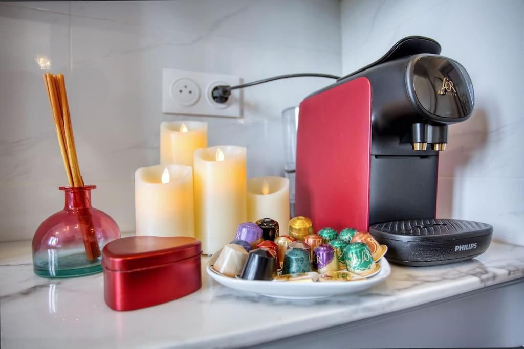 Parisian Gem: Heart Of The Latin Quarter- 2br Lift Appartement Parijs