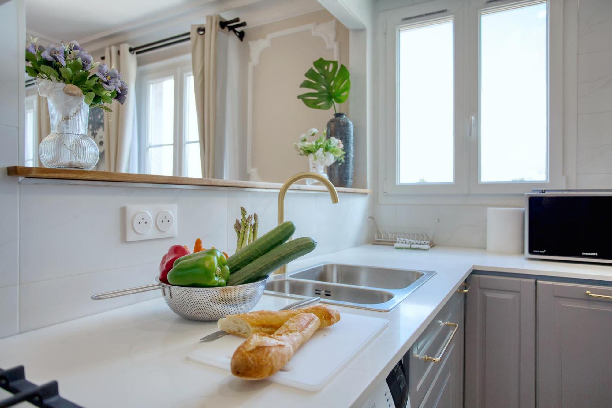 Appartement Parisian Gem: Heart Of The Latin Quarter- 2br Lift