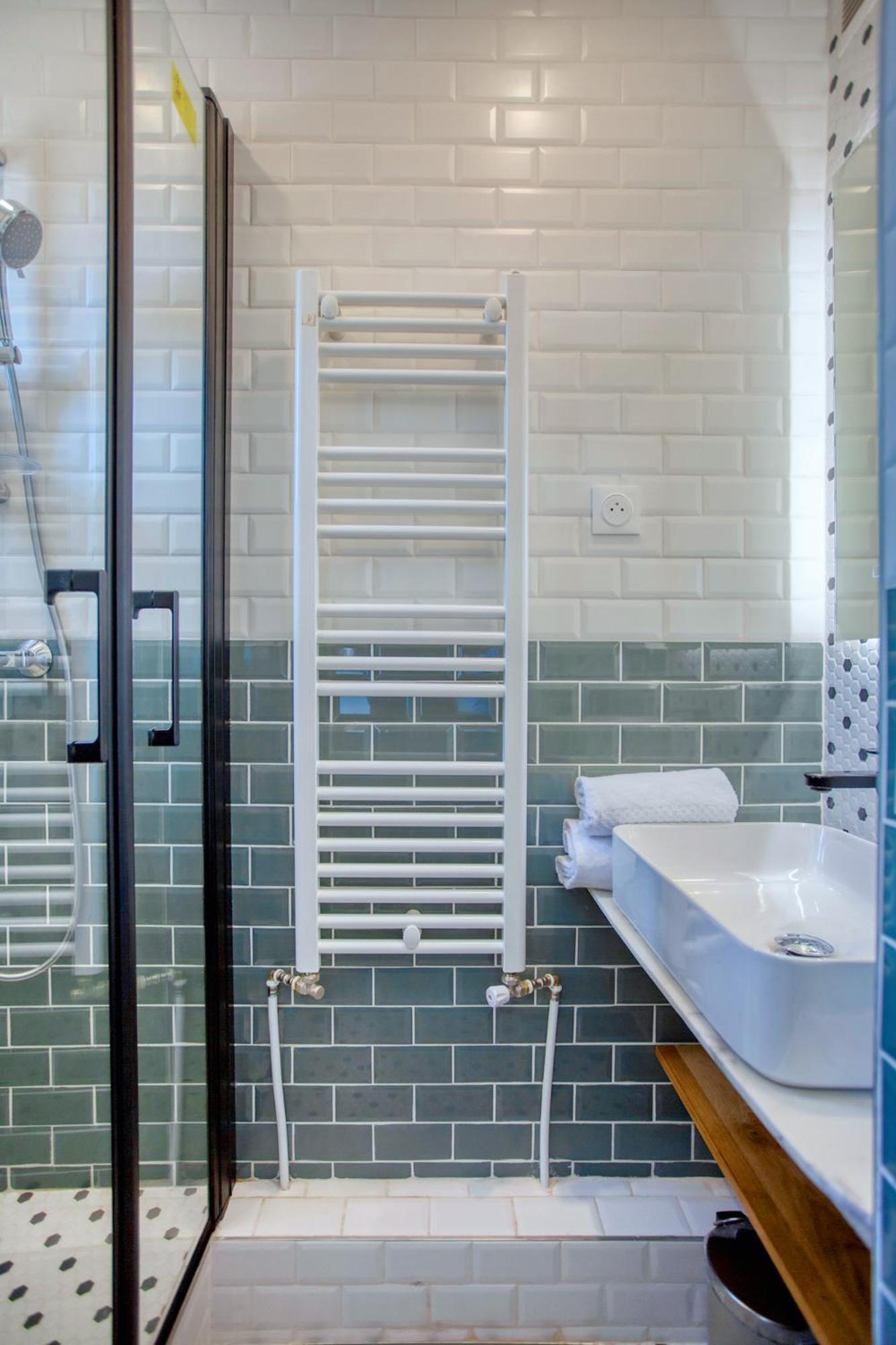 Parisian Gem: Heart Of The Latin Quarter- 2br Lift Parijs
